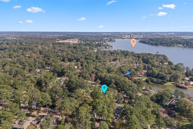 Building Photo - 15109 Paradise Ct
