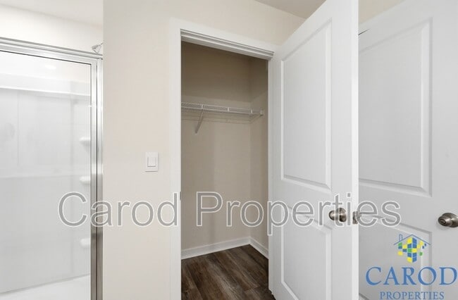 Building Photo - 231 Brinkley Dr