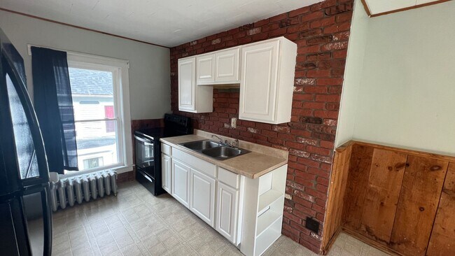 Building Photo - 24 Mt Vernon St