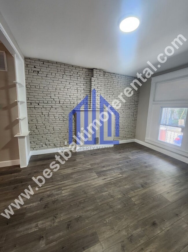 Building Photo - Spacious 3 Bedroom in East Baltimore