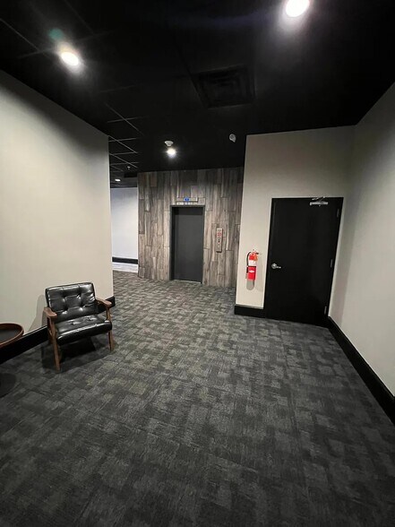 Building Photo - 430 Lackawanna Ave