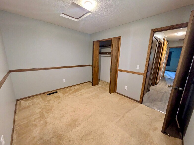 Building Photo - 569 Pleasure Creek Dr