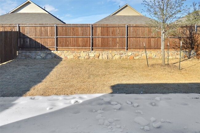 Building Photo - 3604 Esperanza St