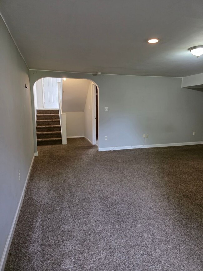Building Photo - Townhouse in Newark/Bear Area