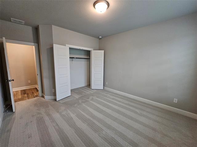 Building Photo - 1740 Jamestown Dr