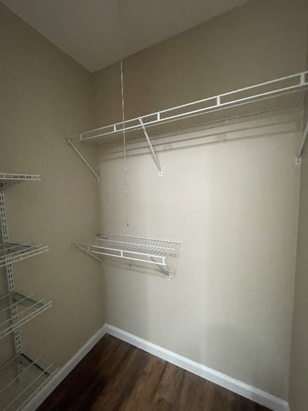 Building Photo - 2941Essary Dr