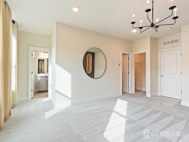 Building Photo - 715 Parker Blvd