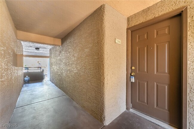 Building Photo - 2200 S Fort Apache Rd