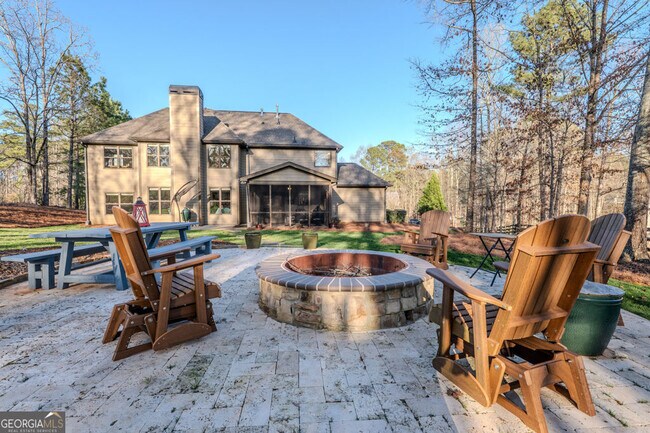 Building Photo - 203 Davis Mill Road