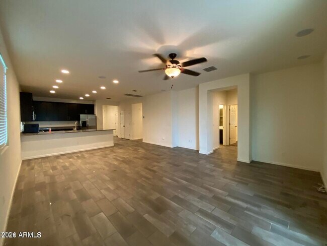 Building Photo - 3549 E Apricot Ln