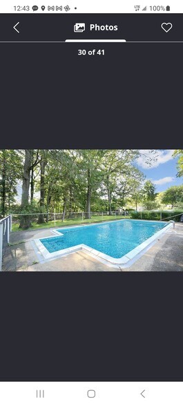 Building Photo - 6 Burgundy Ln