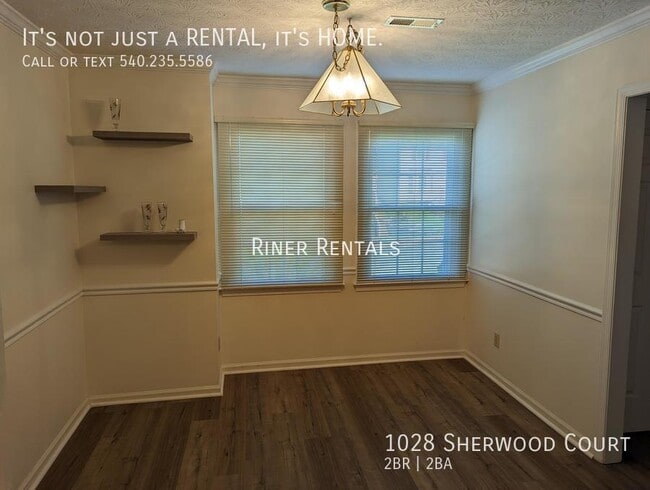 Building Photo - 1028 Sherwood Ct