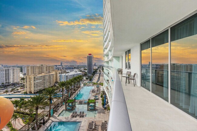 Building Photo - 4111 S Ocean Dr