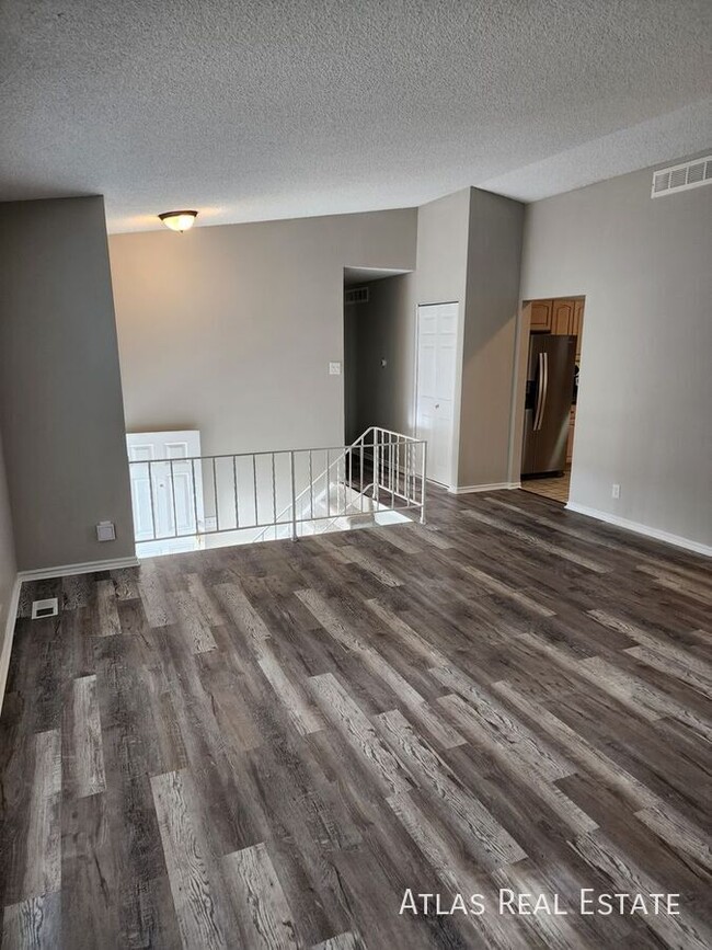 Building Photo - Spacious 4-Bedroom Home in Montbello– Your...