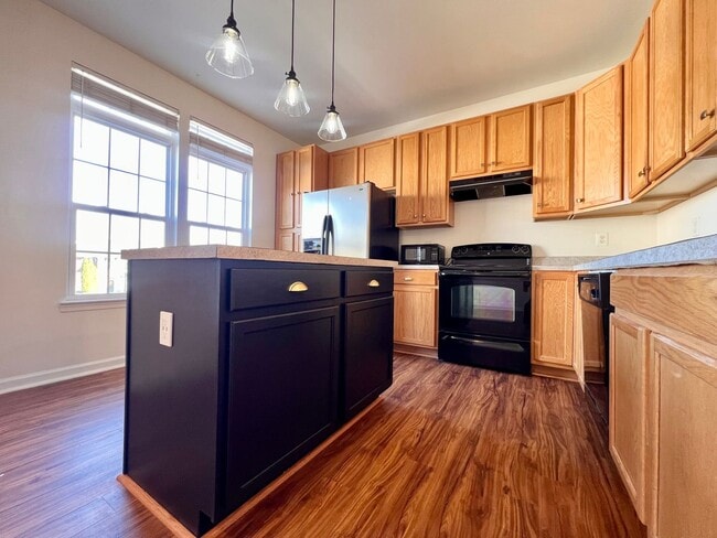 Building Photo - 357 Rolkin Rd