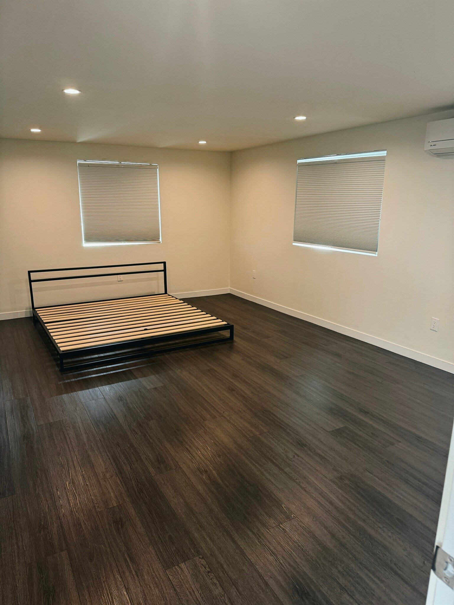 Building Photo - 2643 Briarwood Pl