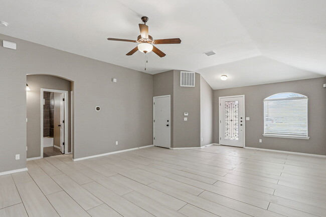 Building Photo - 14609 Carlo Alvarado Dr