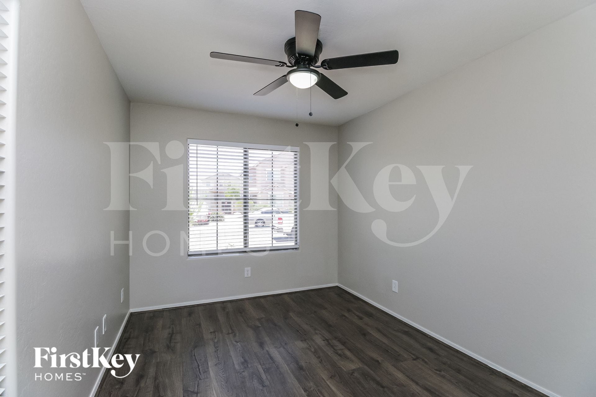 Building Photo - 1168 W Desert Basin Dr