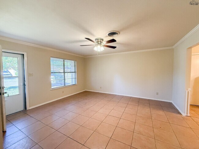 Building Photo - 5011 Rock Point St