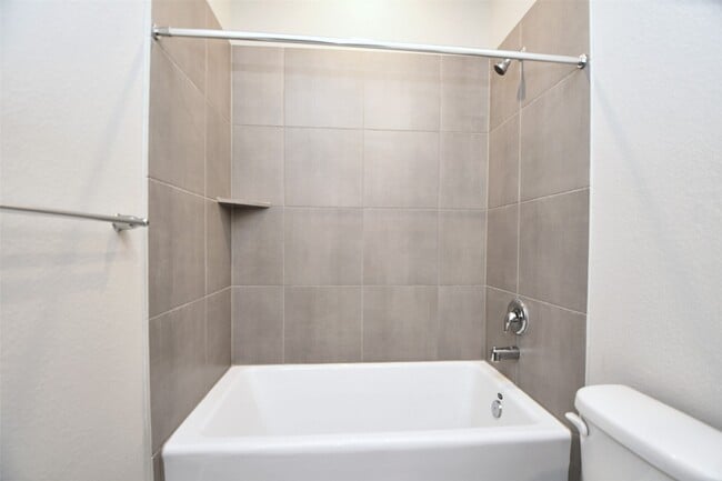 Building Photo - 4212 Lyons Fall Ln