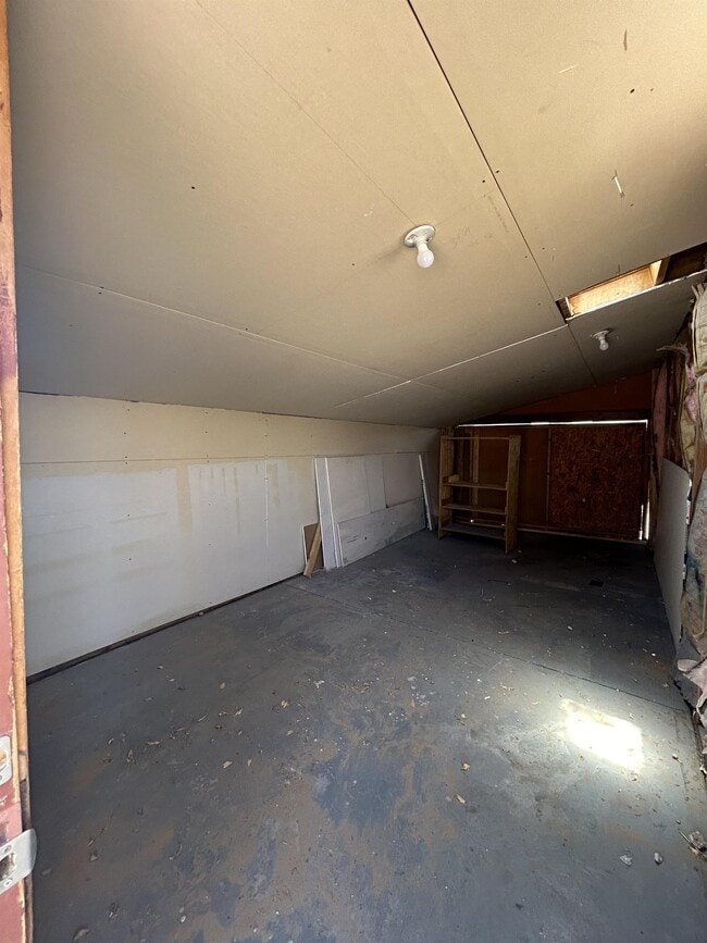 Building Photo - 6101 Equestrian Dr NW