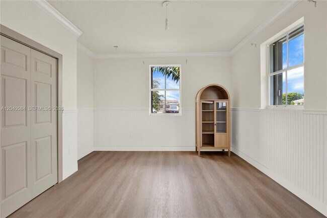 Building Photo - 11921 SW 126th Terrace