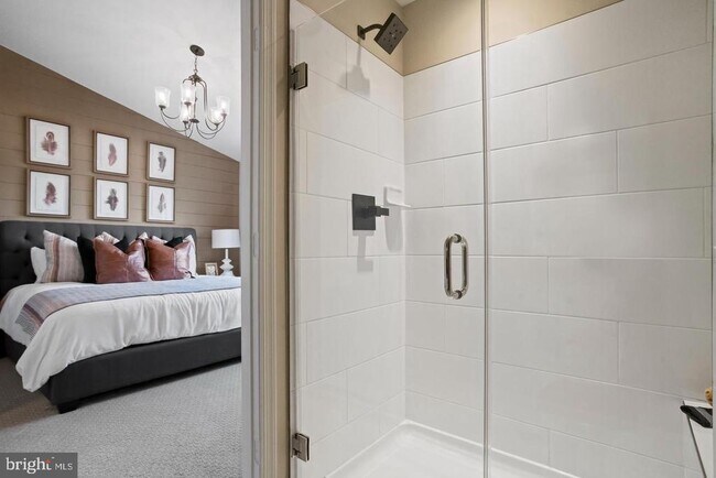 Building Photo - 201 Hillsdale Pl