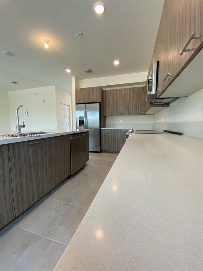 Building Photo - 8363 NW 41st St