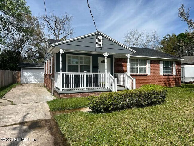 Primary Photo - 5339 Carder St