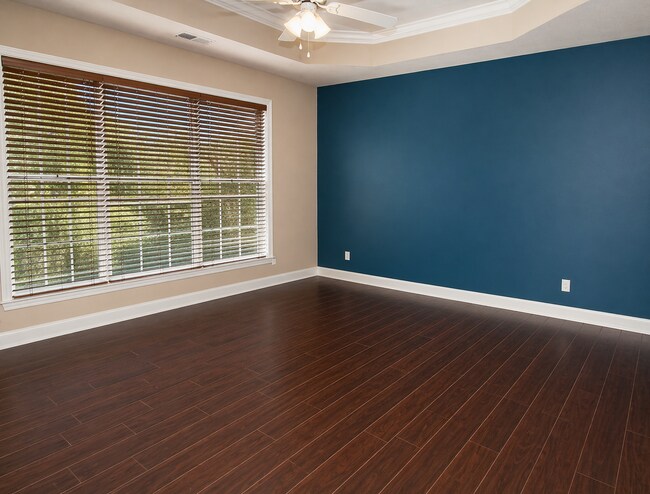 Building Photo - 442 Forest Lakes Dr