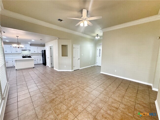 Building Photo - 2062 N Ranch Estates Blvd