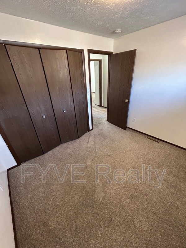 Building Photo - 5590 Barton Rd