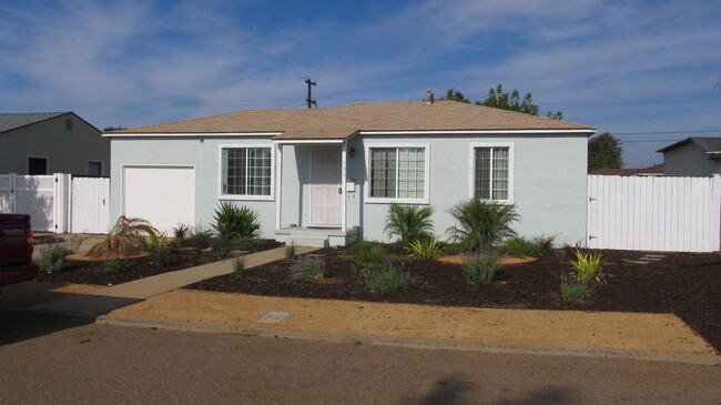 Building Photo - Classic IB House 3 Bed 1 bath