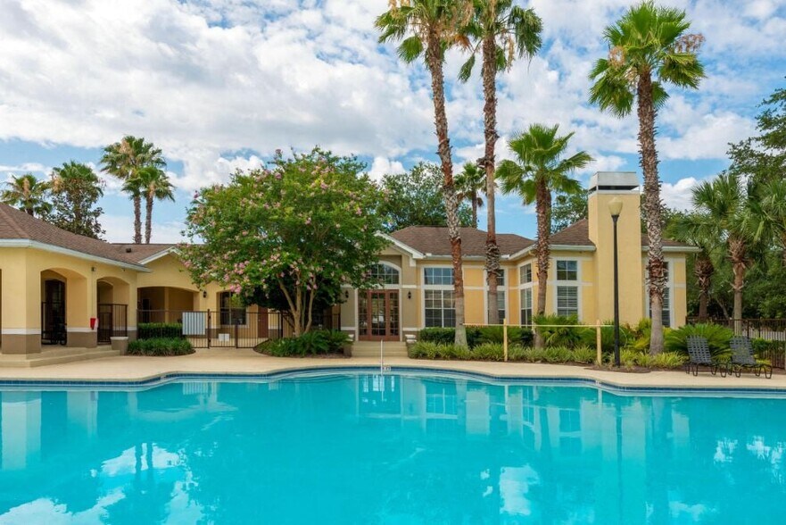 Primary Photo - Lindsey Terrace Apartments