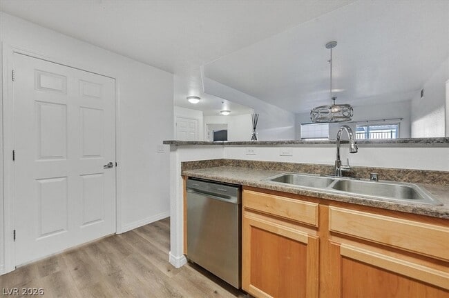 Building Photo - 8777 W Maule Ave