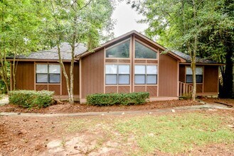 Building Photo - 3 bed/2 bath in Lakeside School District, with rear deck!