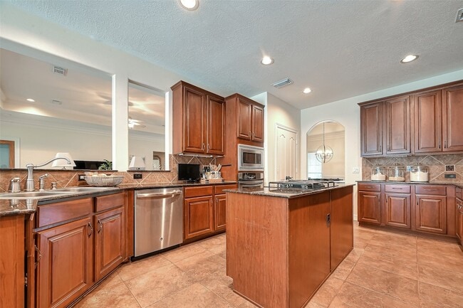 Building Photo - 32515 Westminster Dr