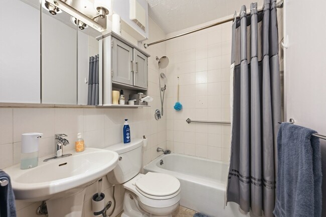 Building Photo - 63 Atlantic Ave