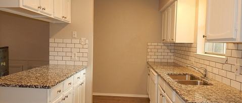 Building Photo - 2902 S Fielder Rd