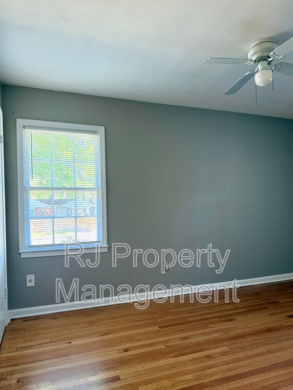 Building Photo - 3698 Philsdale Ave