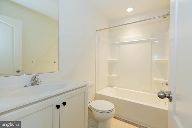 Building Photo - 608 Thumper Dr