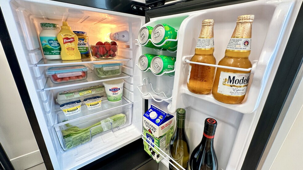 Building Photo - 2182 March Pl