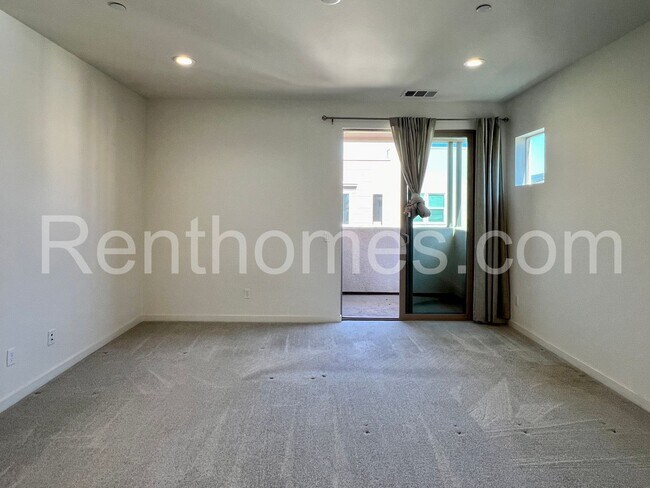 Building Photo - 15113 Lincoln Lp