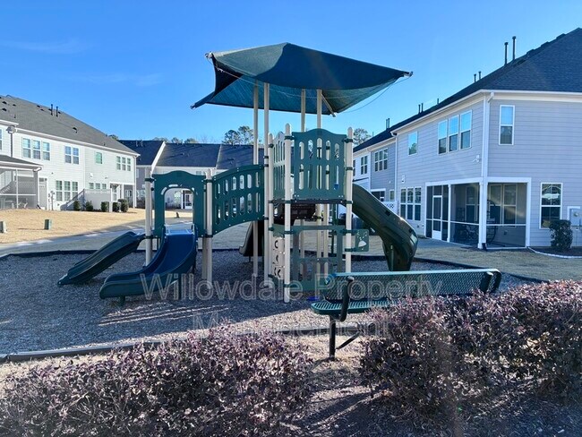 Building Photo - 1056 Midvale Ave