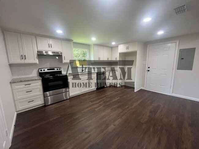 Building Photo - 149 Palisade Dr