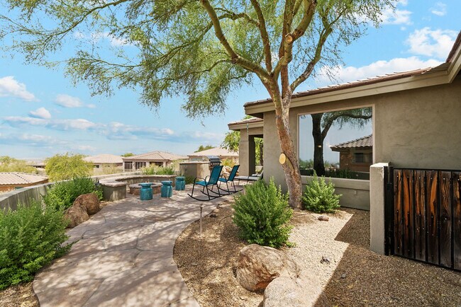 Building Photo - 11512 E Raintree Dr