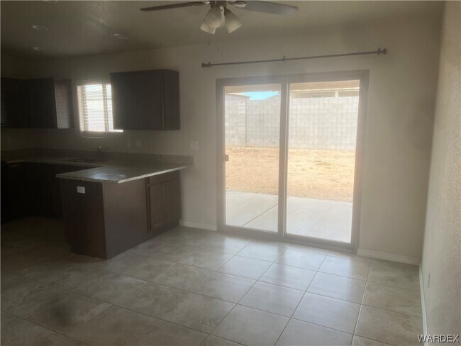 Building Photo - 2991 E Estrella Vis