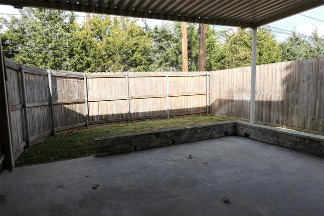 Building Photo - 6317 Rincon Way