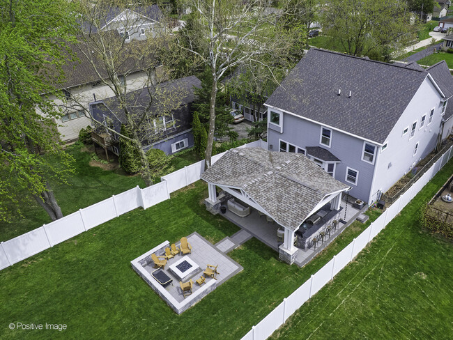 Building Photo - 212 S Wilmette Ave