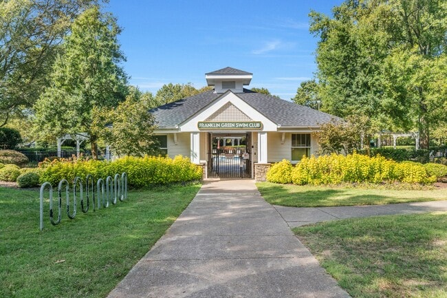 Building Photo - 3221 Calvin Ct